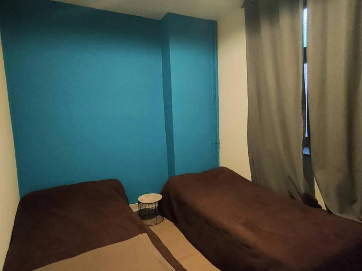 Appartement 3 Pieces Pour 6 Personnes, Centre-Ville De Cauterets, Proche Thermes Et Telecabine - Fr-1-234-124